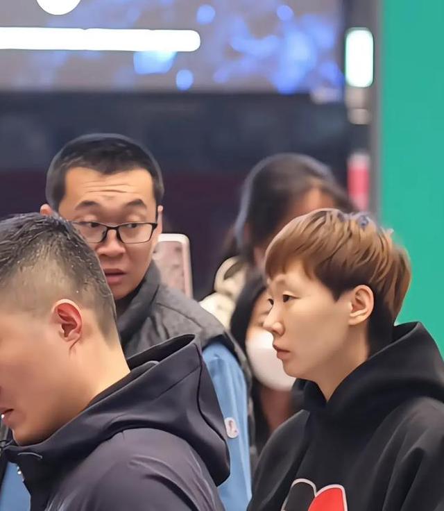 皇冠即时比分-法兰克福球队主教练因家庭原因暂别球队